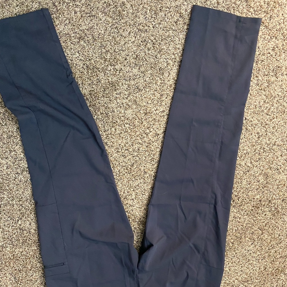 NWOT! Grey’s Anatomy Granite/dark gray stretchy scrub pants. Size M. - Picture 6 of 8